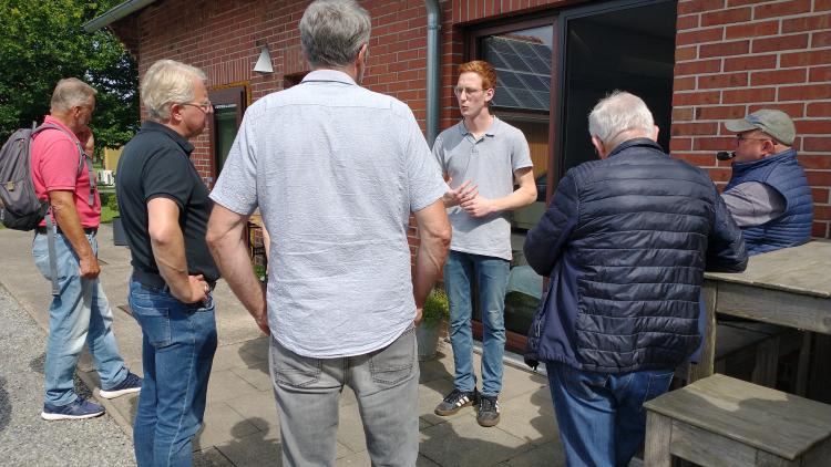 MdB Frank Schäffler im Gespräch mit dem Inhaber Hof Hormann